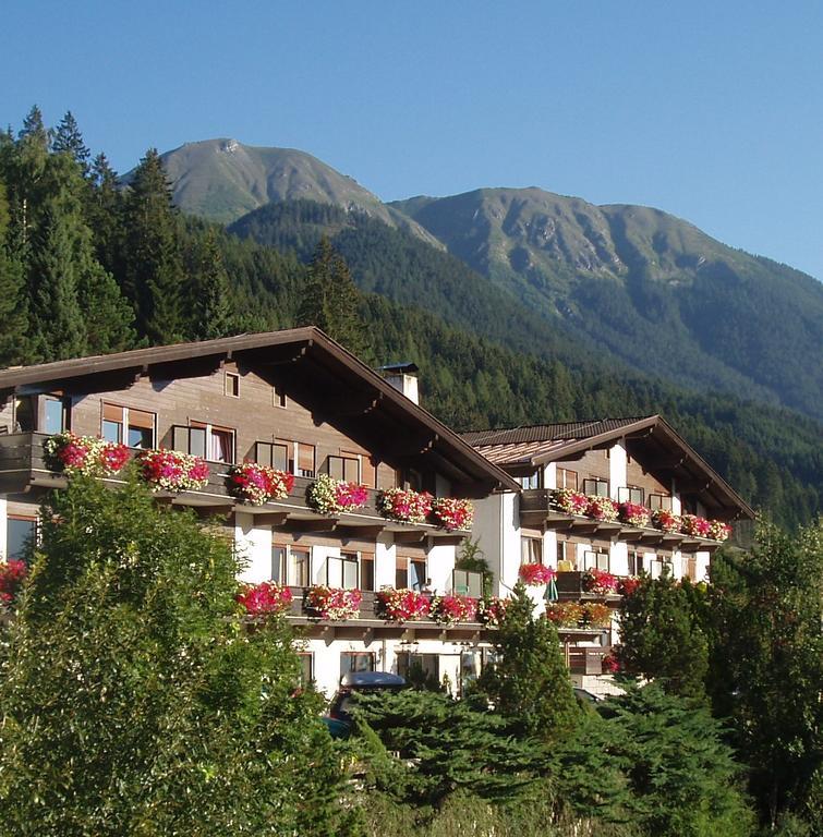 Ferienland Stubai Aparthotel ฟูลป์เมส ภายนอก รูปภาพ